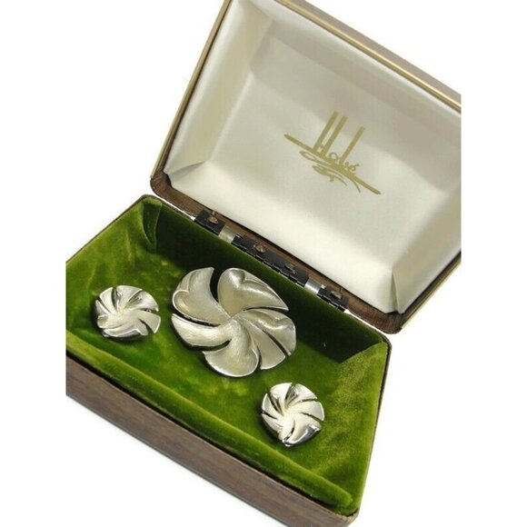 Hobé Laboratories Jewelry - Hobe Silver Tone Matching Brooch Pin an Clip Earrings Jewelry Set Vtg Signed IOB